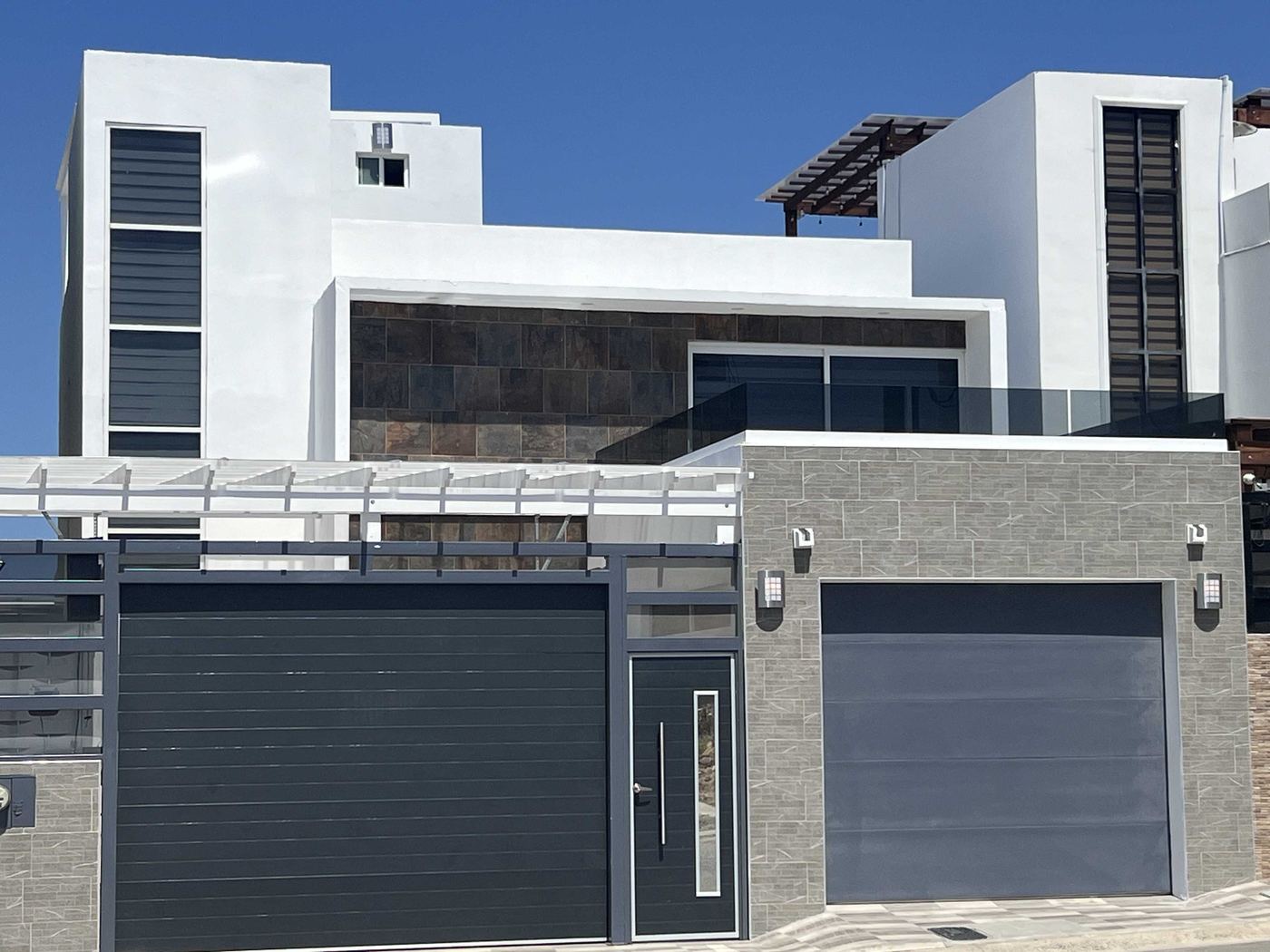 Casa Puntazul con vista al mar